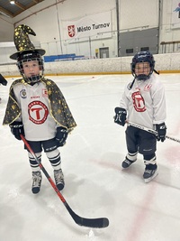 28.10.2025 - Halloween na ledě 10